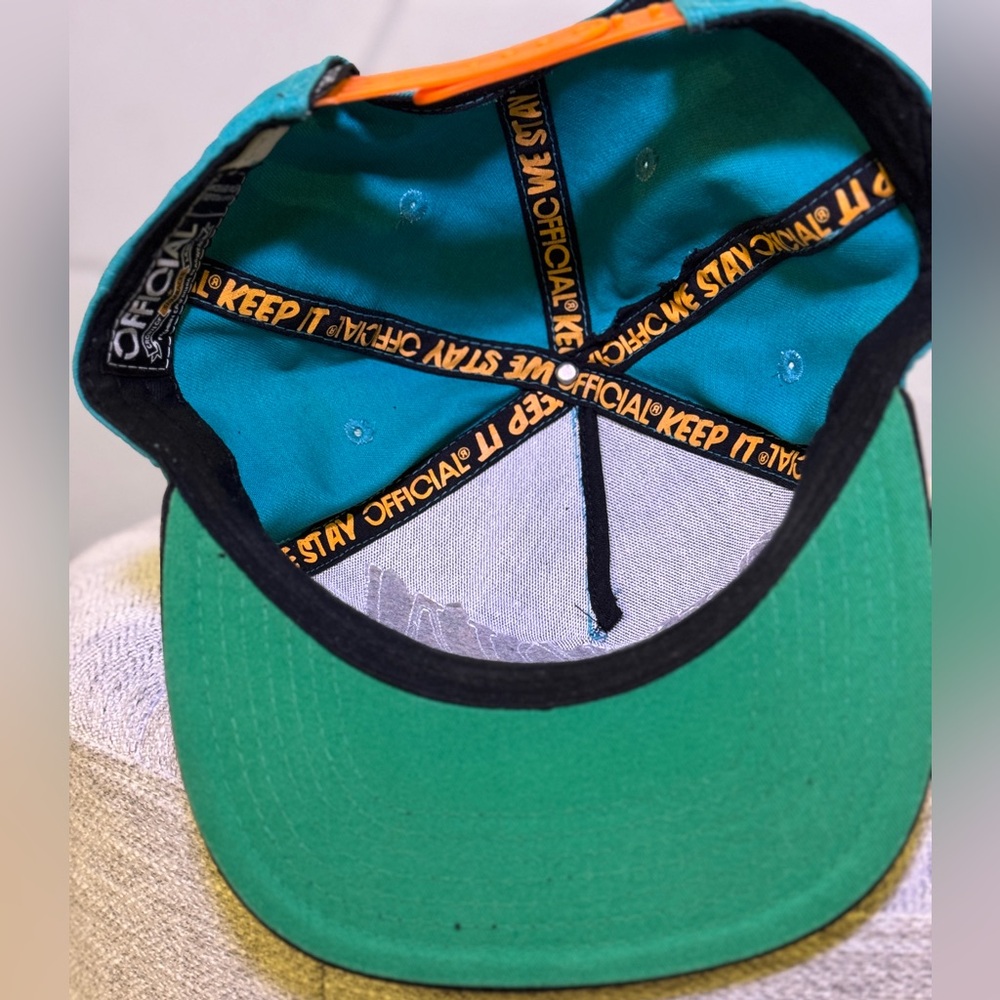“Official SnapBack - Picture 3 of 4